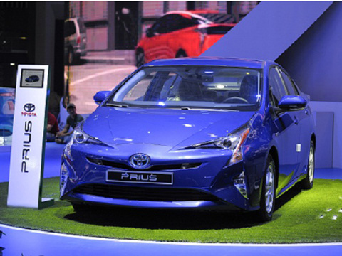 Xe tiêu thụ 2.5 lít xăng/100km sẽ bán ở Việt Nam năm 2016