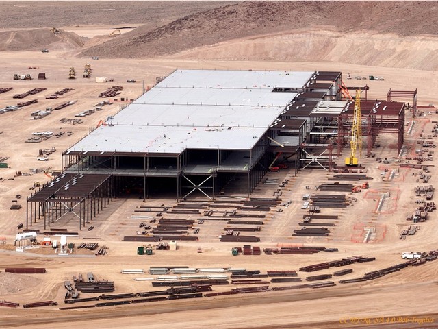 12-su-that-dang-kinh-ngac-ve-du-an-nha-may-nang-luong-gigafactory-cua-elon-musk-3