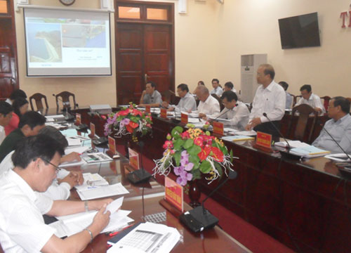Bí thư Tỉnh ủy Nguyễn Mạnh Hùng phát hiểu tại buổi làm việc.