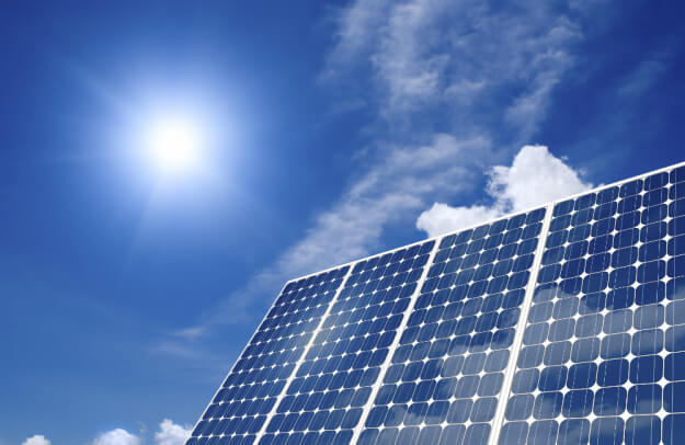 SolarCity sẽ dùng Pin Powerpack của Tesla để lưu trữ và cung cấp điện năng lượng mặt trời khi trời tối