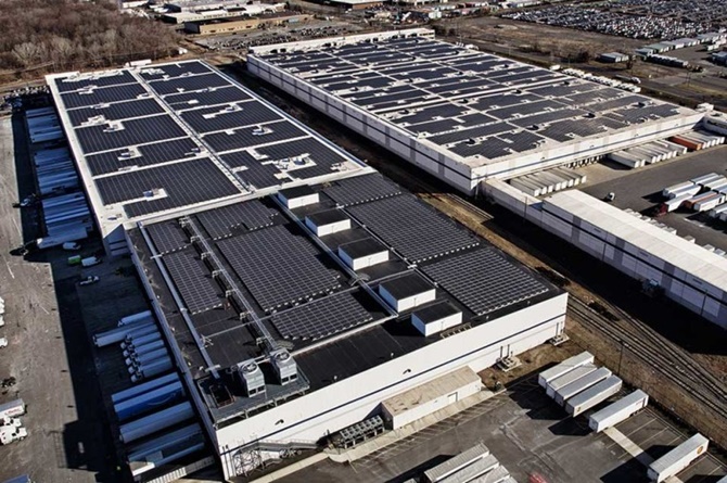Tesla sẽ bán mái ngói năng lượng mặt trời vào cuối năm nay