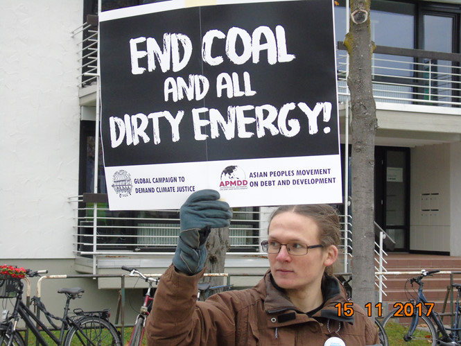 Phản đối than đá và năng lượng ‘bẩn’ tại hội nghị biến đổi khí hậu