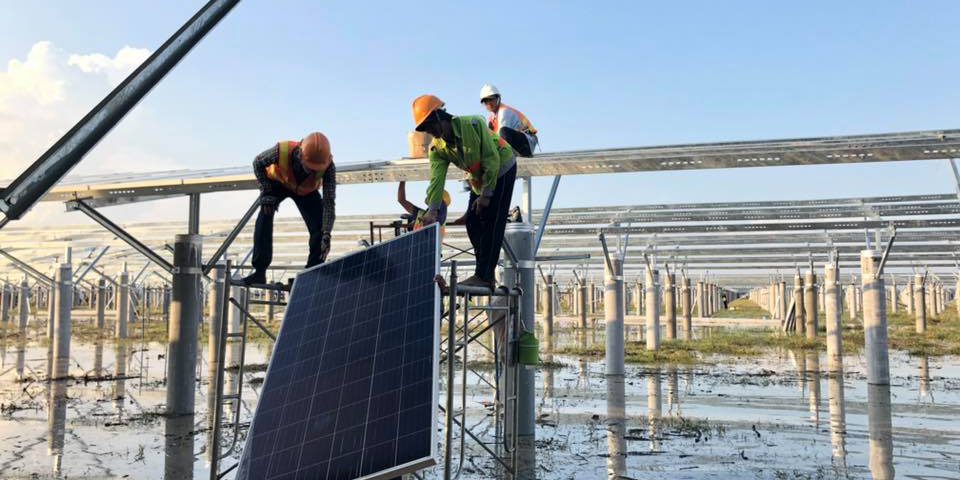 Rầm rộ đầu tư điện mặt trời tại Việt Nam