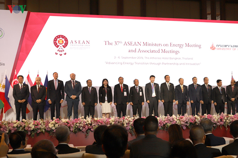 ASEAN hướng tới sử dụng năng lượng sạch và năng lượng tái tạo